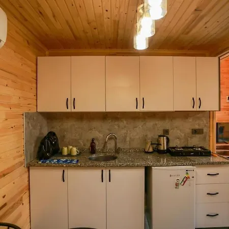 Nyaraló Naila Bungalov/2