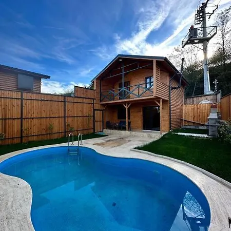 Naila Bungalov/2 Nyaraló